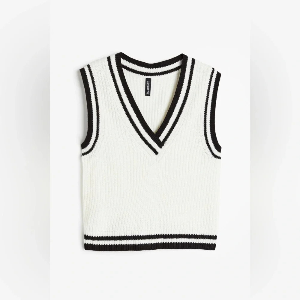 NWT H&M Womens M Cropped Sweater Vest Black White Varsity Preppy Knit Top